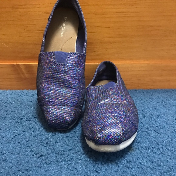 Faded Glory Shoes - 💜5 for $25💜 Sparkly Slip On Shoes